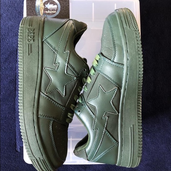 MEN BAPE SHOES SIZE 8.5